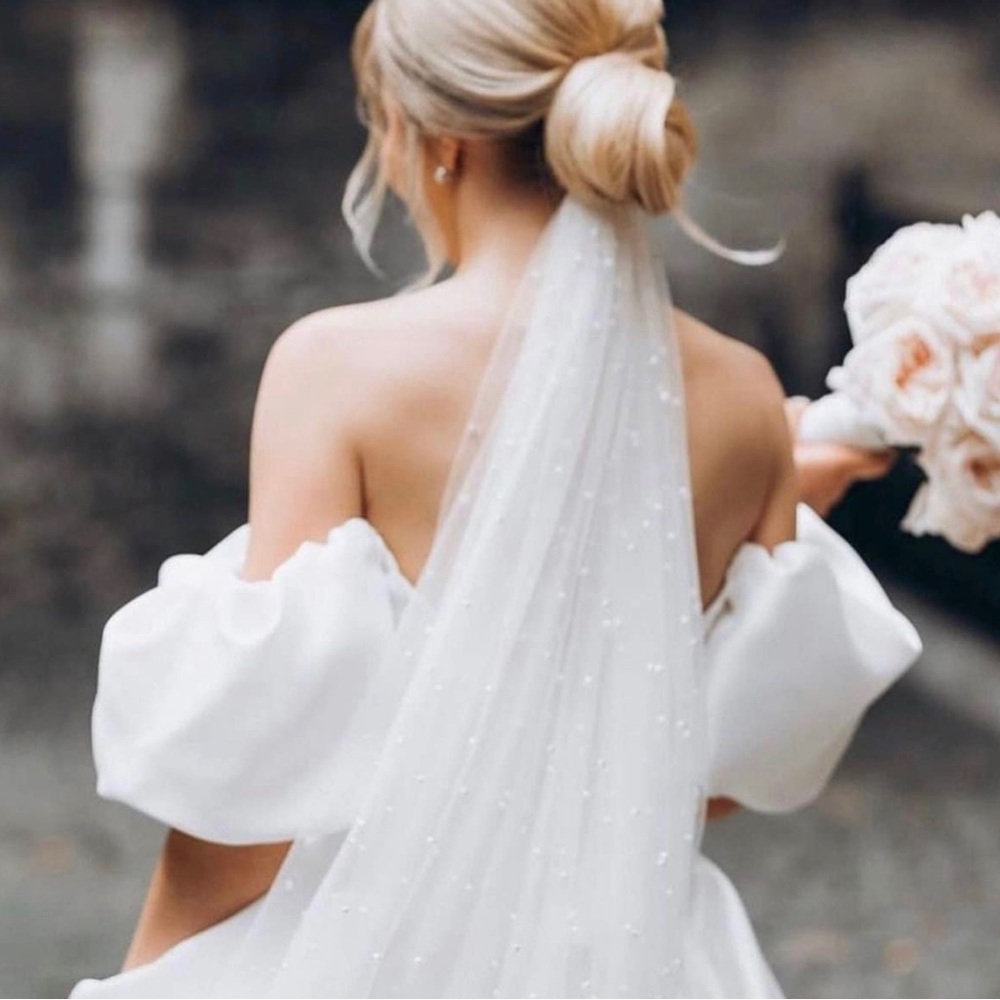 78” (floor length) bridal veil